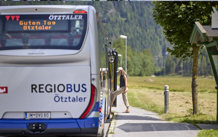 Free public busthroughout the Ötztal